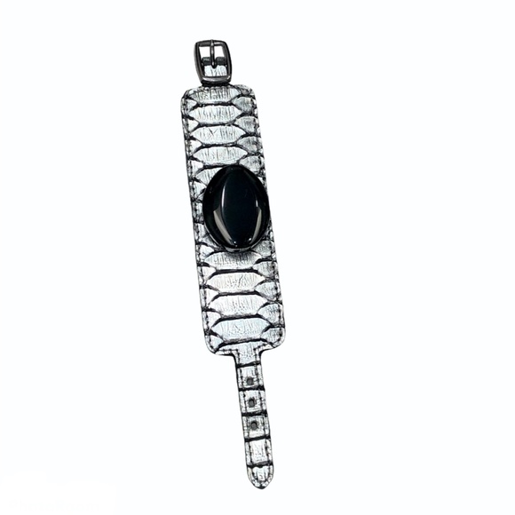 HEATHER HAWKINS SILVER CROCODILE LEATHER BRACELET WITH BLACK STONE - Picture 4 of 16